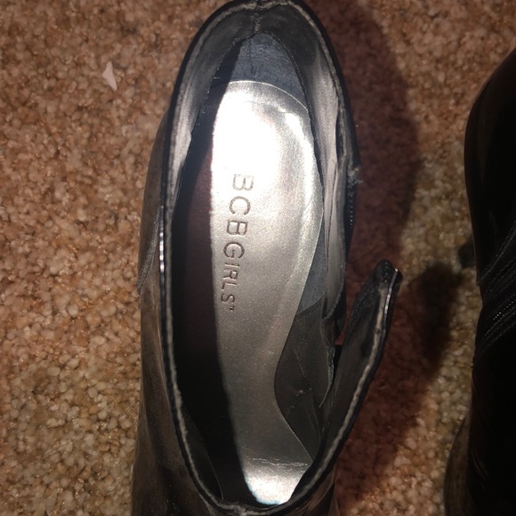 Booties-never worn - Picture 4 of 5